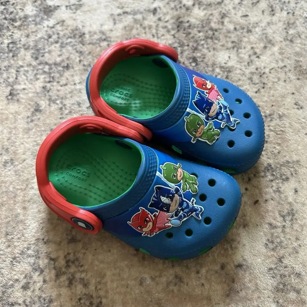 CROCS x PJ Masks Unisex Youth Size 5 C Blue/Green W/straps On Back